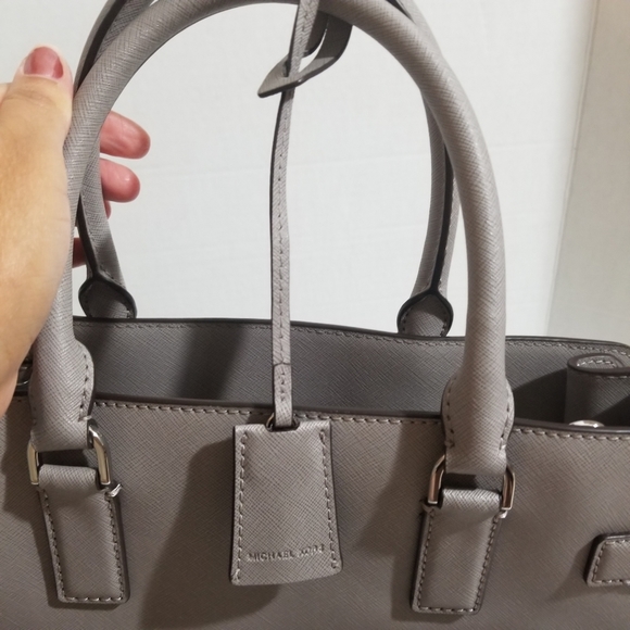 Michael Kors Large Emma Tote *Price Firm* - Picture 6 of 8